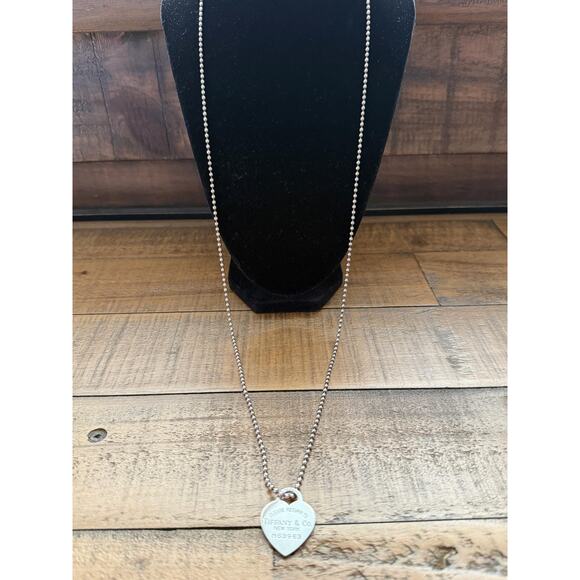 Tiffany & Co Return to Tiffany Large Heart Necklace 925 Silver Ball Chain 32 in - Picture 4 of 10